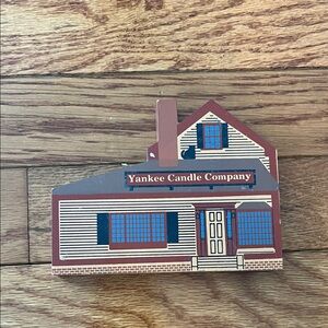 Yankee Candle Faline acts Meow Market Streets Series 1989 93
